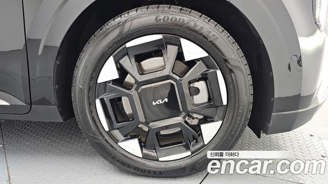 Kia Carnival 2025 — Photo 23/34