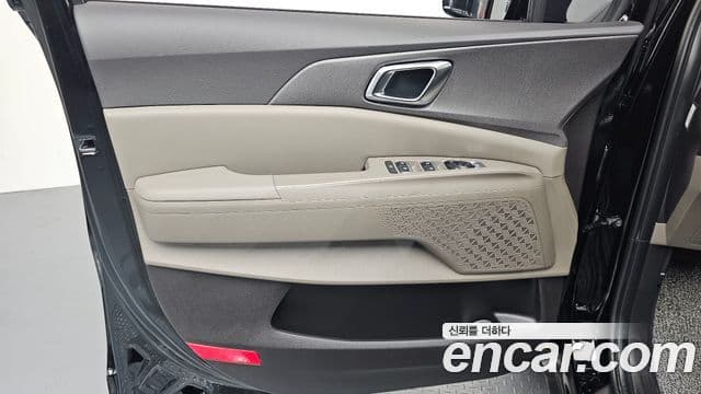 Kia Carnival 2025 — Photo 32/34