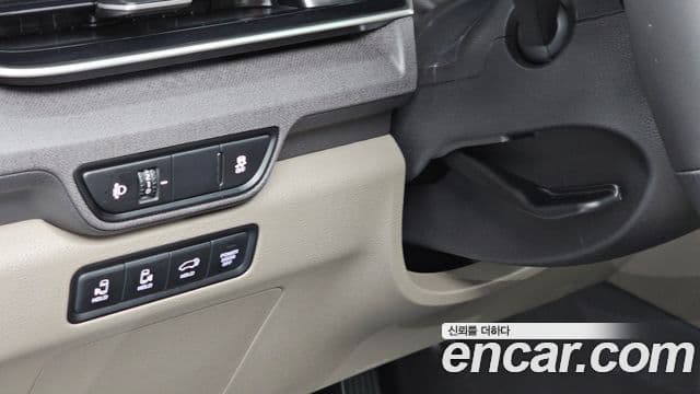 Kia Carnival 2025 — Photo 4/34
