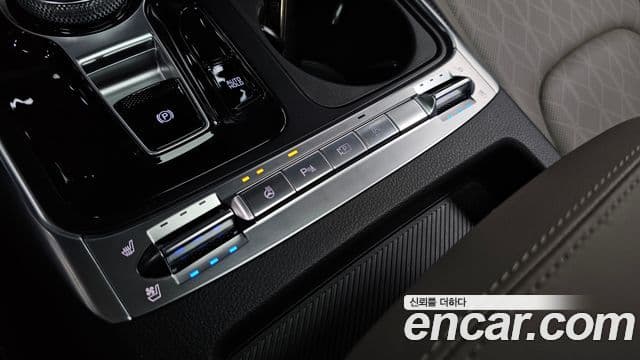 Kia Carnival 2025 — Photo 14/34