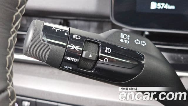 Kia Carnival 2025 — Photo 15/34