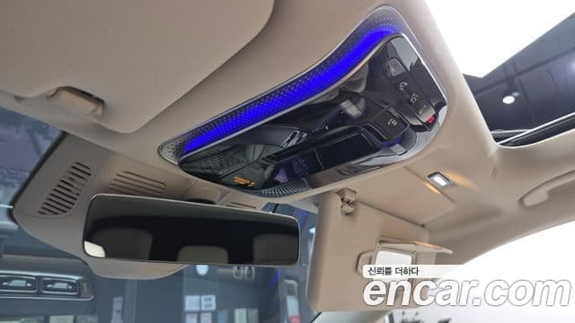 Mercedes-Benz S-Class 2023 — ფოტო 16/20