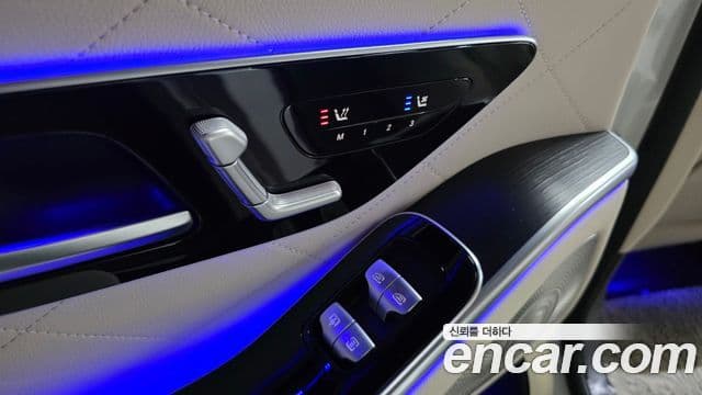 Mercedes-Benz S-Class 2023 — ფოტო 18/20