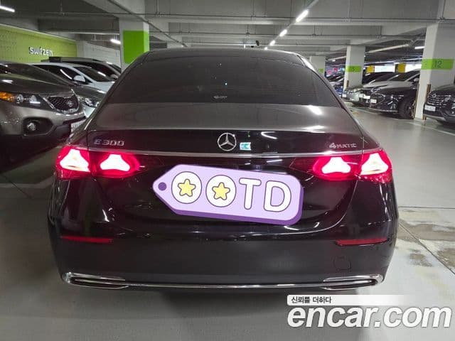 Mercedes-Benz E-Class 2024 — Şəkil 2/7