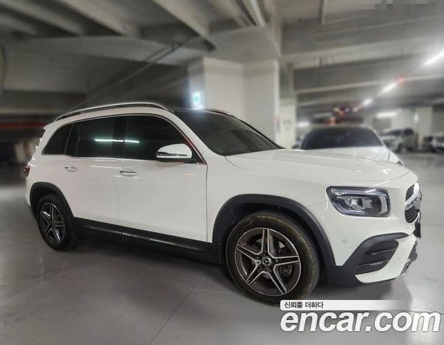 Mercedes-Benz GLB-Class 2021 — Şəkil 2/20