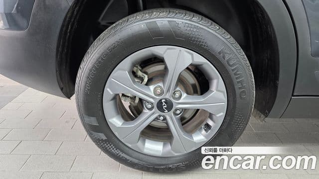 Kia Seltos 2024 — ფოტო 5/20