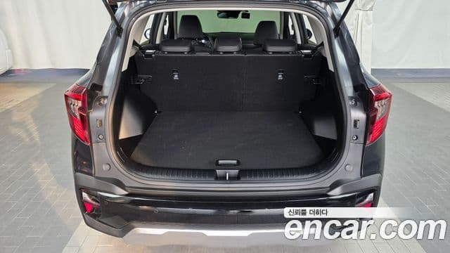 Kia Seltos 2024 — ფოტო 15/20