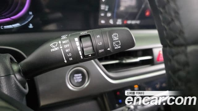 Kia Seltos 2024 — ფოტო 18/20
