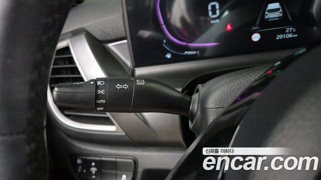 Kia Seltos 2024 — ფოტო 19/20
