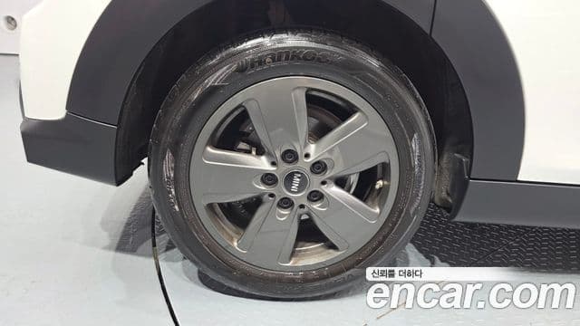 Mini Cooper 2023 — ფოტო 5/20
