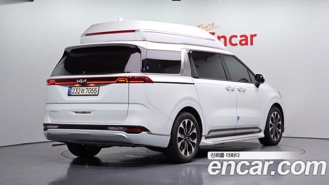 Kia Carnival 2023 — Şəkil 2/20