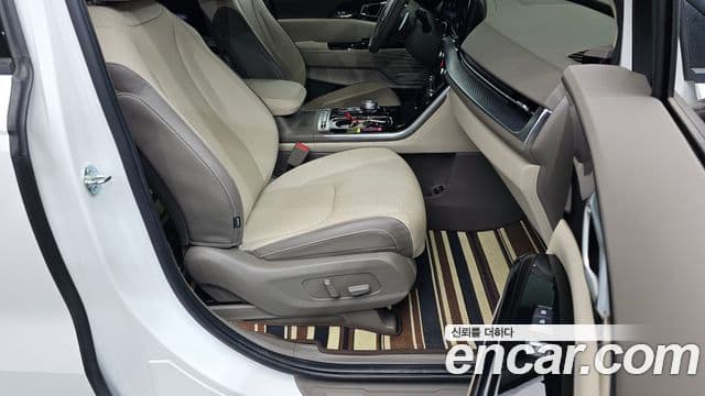 Kia Carnival 2023 — Şəkil 11/20