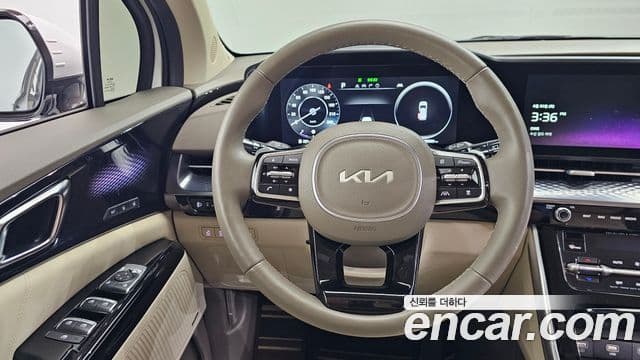 Kia Carnival 2023 — Şəkil 13/20