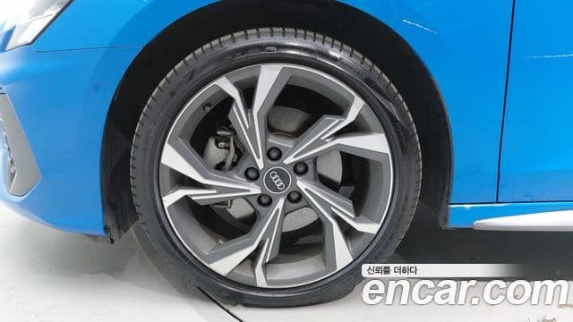 Audi A3 2022 — ფოტო 4/20