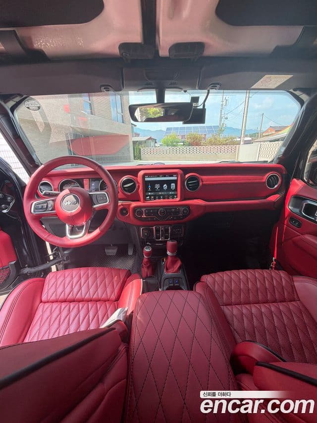 Jeep Wrangler 2021 — ფოტო 3/5