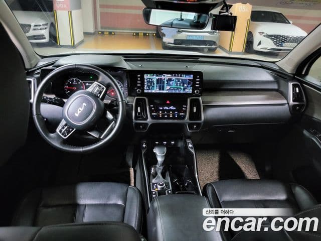 Kia Sorento 2021 — Фото 8/20