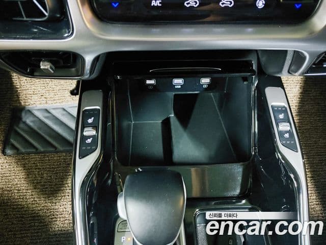 Kia Sorento 2021 — Фото 16/20