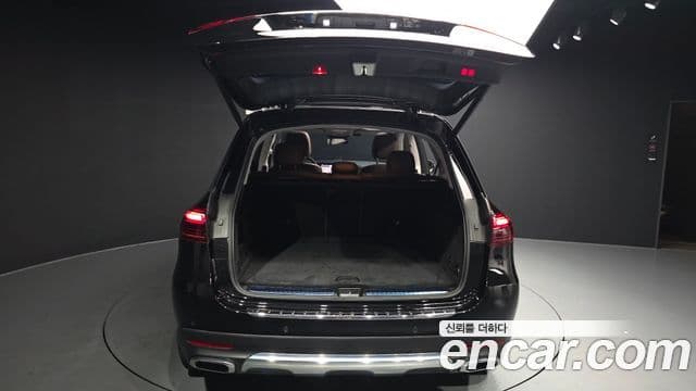 Mercedes-Benz GLE-Class 2023 — ფოტო 20/20