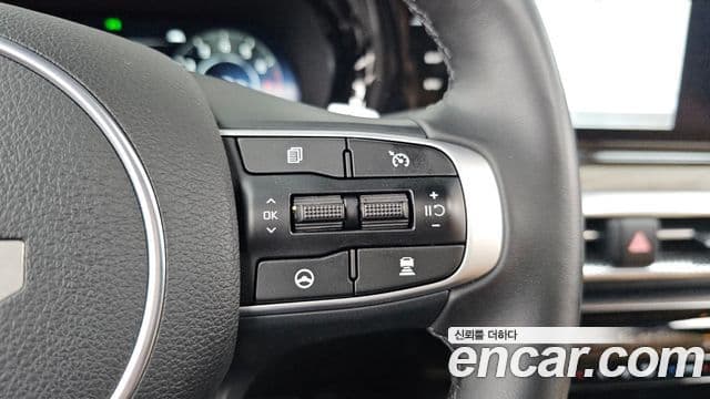 Kia K5 2023 — Şəkil 22/35