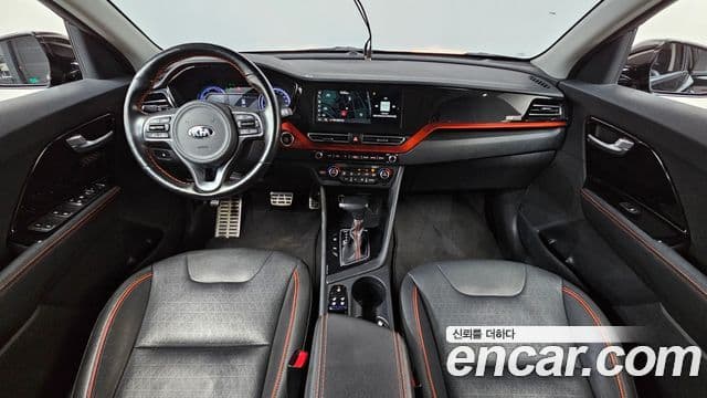 Kia Niro 2021 — фото 7 из 20