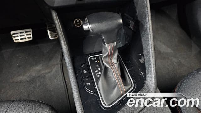 Kia Niro 2021 — Şəkil 9/20