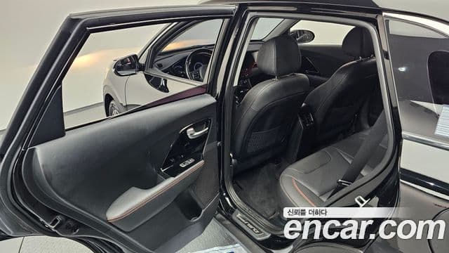 Kia Niro 2021 — Şəkil 12/20