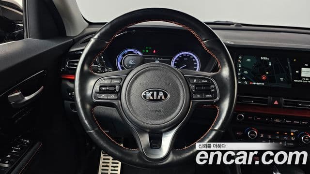 Kia Niro 2021 — Şəkil 14/20