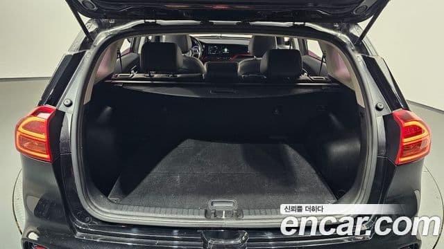 Kia Niro 2021 — Şəkil 20/20