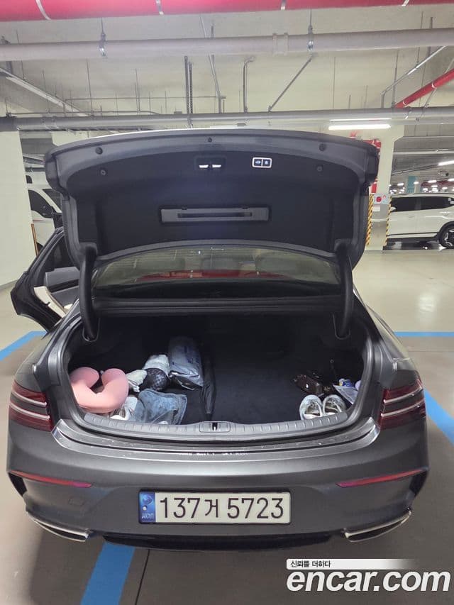 Genesis Electrified G80 2021 — Şəkil 8/12
