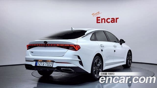 Kia K5 2021 — Şəkil 2/20