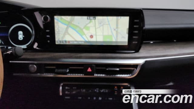 Kia K5 2021 — Şəkil 14/20