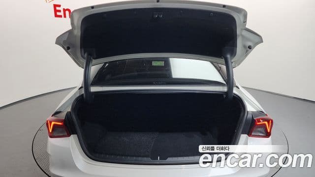 Kia K5 2021 — Şəkil 20/20