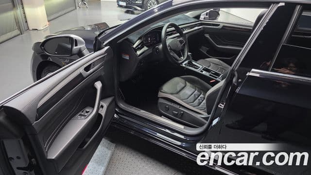 Volkswagen Arteon 2023 — ფოტო 10/20