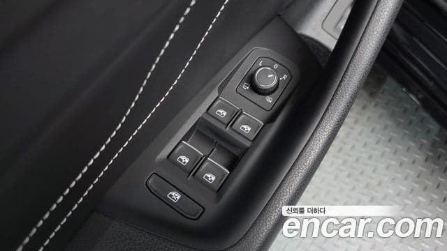 Volkswagen Arteon 2023 — ფოტო 13/20