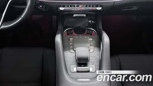 Mercedes-Benz GLE-Class 2024 — Şəkil 9/20