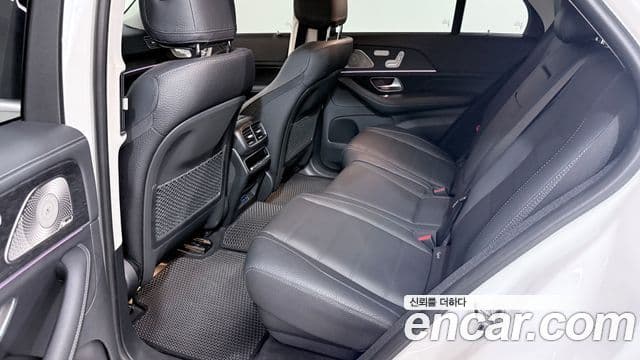Mercedes-Benz GLE-Class 2024 — Şəkil 10/20