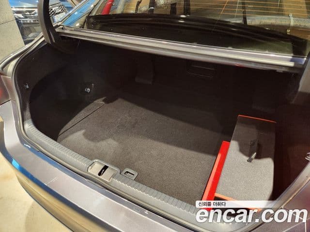 Lexus ES300h 2023 — ფოტო 10/20
