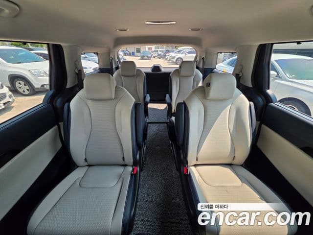 Kia Carnival 2025 — ფოტო 8/20