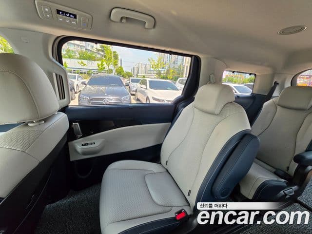 Kia Carnival 2025 — ფოტო 13/20