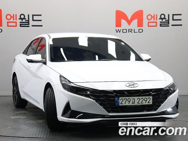 Hyundai Avante 2022 — Фото 1/20