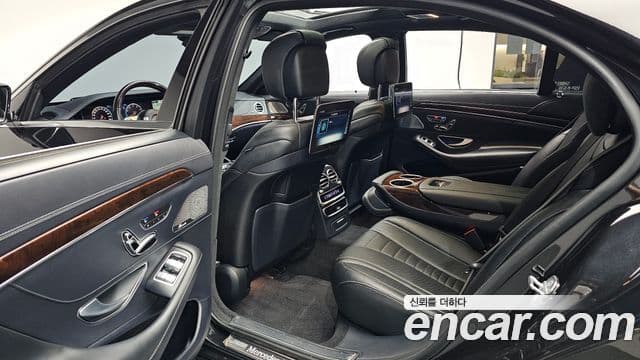 Mercedes-Benz S-Class 2018 — Фото 12/20