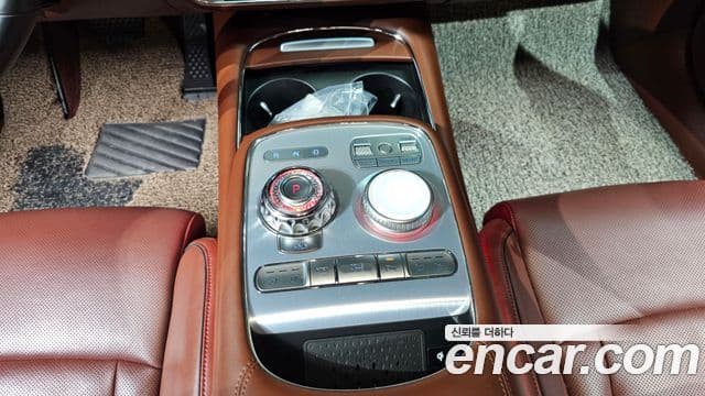 Genesis G90 2022 — ფოტო 12/20