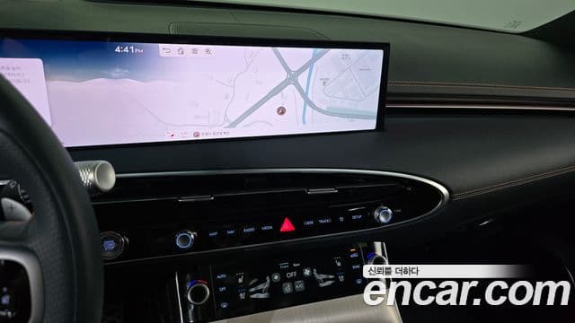 Genesis GV70 2024 — Şəkil 12/20