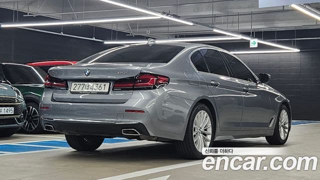 BMW 5 Series 2023 — ფოტო 1/20