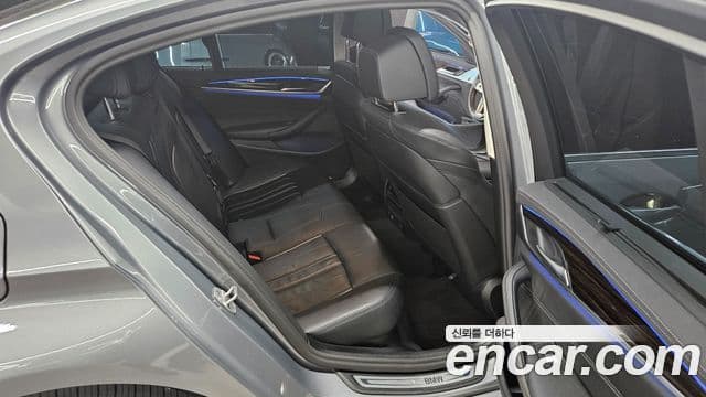 BMW 5 Series 2023 — ფოტო 11/20