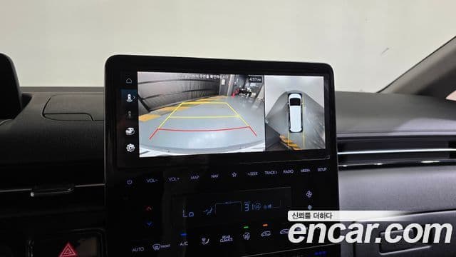 Hyundai Staria 2022 — Фото 15/20