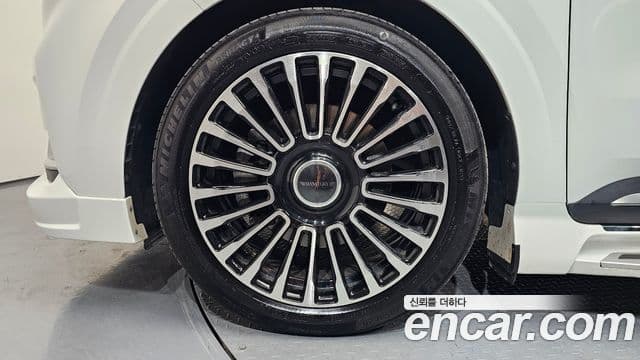 Kia Carnival 2023 — фото 5 из 20
