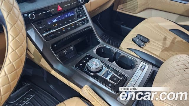 Kia Carnival 2023 — Şəkil 9/20