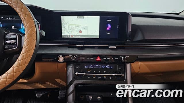 Kia Carnival 2023 — Şəkil 13/20