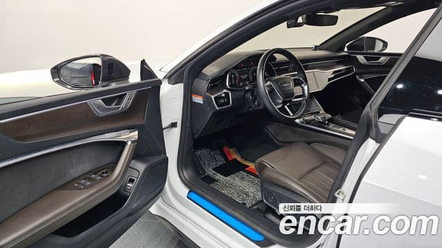 Audi A7 2023 — ფოტო 10/20